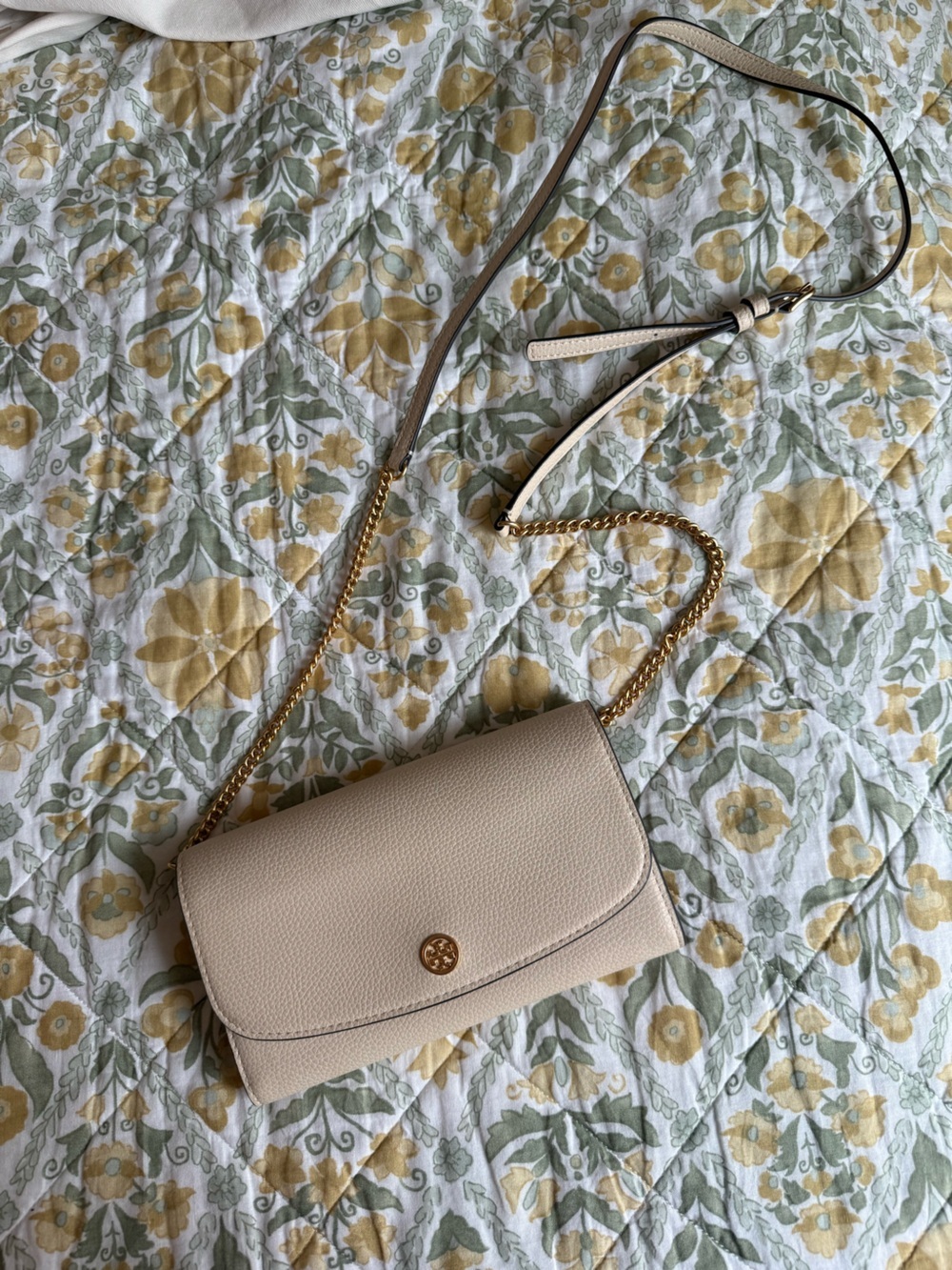 Tory Burch Kira continental wallet crossbody Purse desert dune neutral